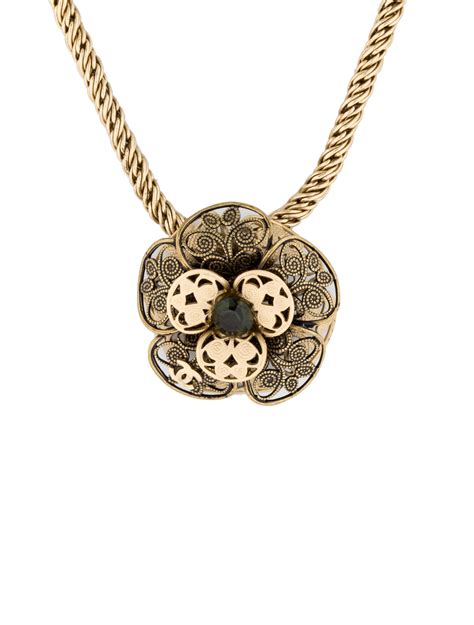 collier chanel camelia|chanel camelia necklace.